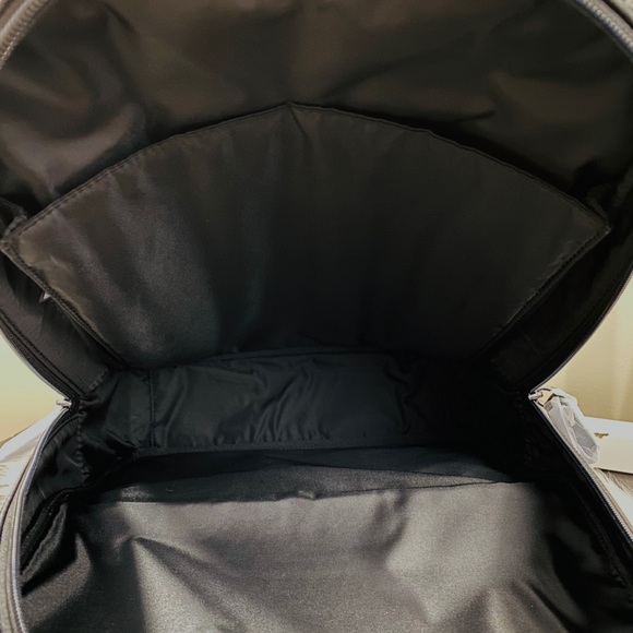 Michael Kors Jet Set Men’s Backpacks & Wallet Set - Picture 6 of 15